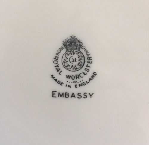 Randevú királyi worcester backstamp