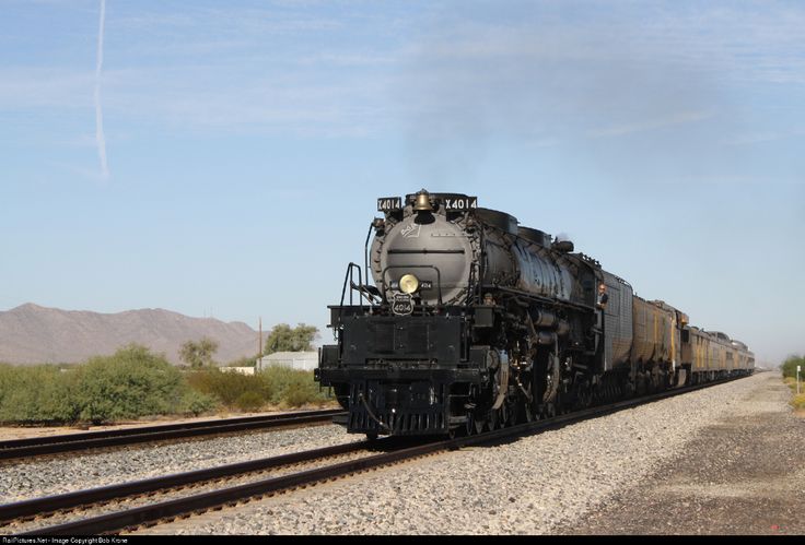 UP 4014 Union Pacific Steam 4-8-8-4 at Eloy, Arizona by Bob Krone