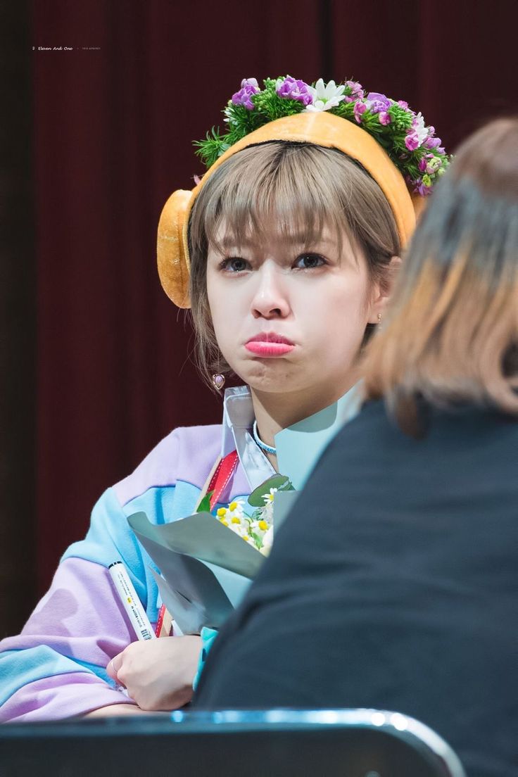 yoo jeongyeon nayeon twice jungyeon girl group pictures yoo jeongyeon nayeon twice jungyeon girl group pictures