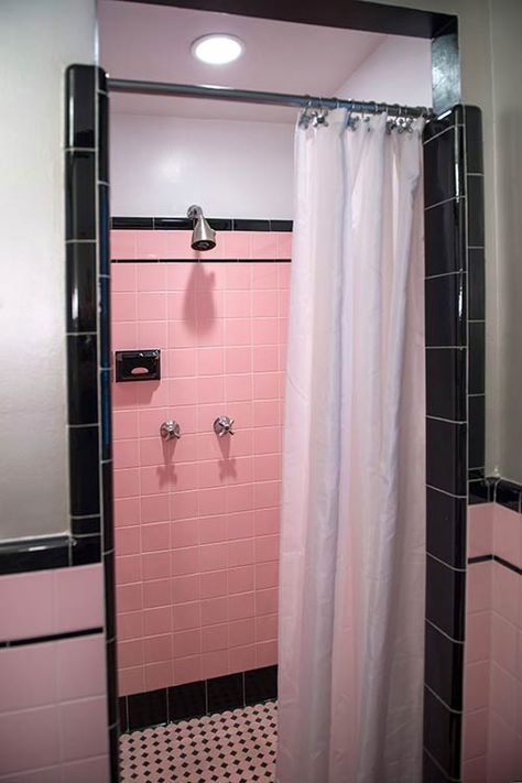 Robert S Pink And Black Bathroom Makeover For The Home Pinterest Robert S Pink And Black Bathroom Makeover For The Home Pinterest Retro Decor