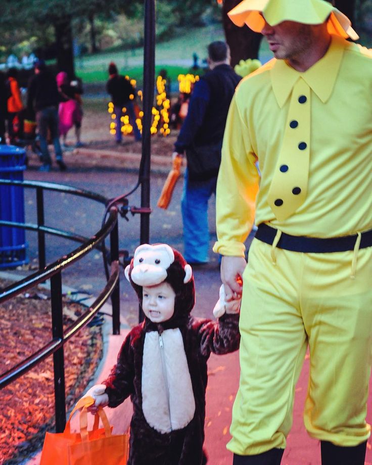 Family Halloween costume ideas, family costumes for Halloween Curious monkey and the