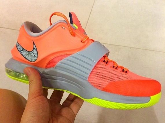 nike scholarship kids kevin durant shoes