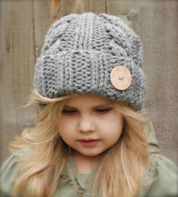Kız Çocuğu Örgü Bere Modelleri Örnekleri El Sanatları ve Knitting pattern Mio baby hat Ear lap cap in merino yarn