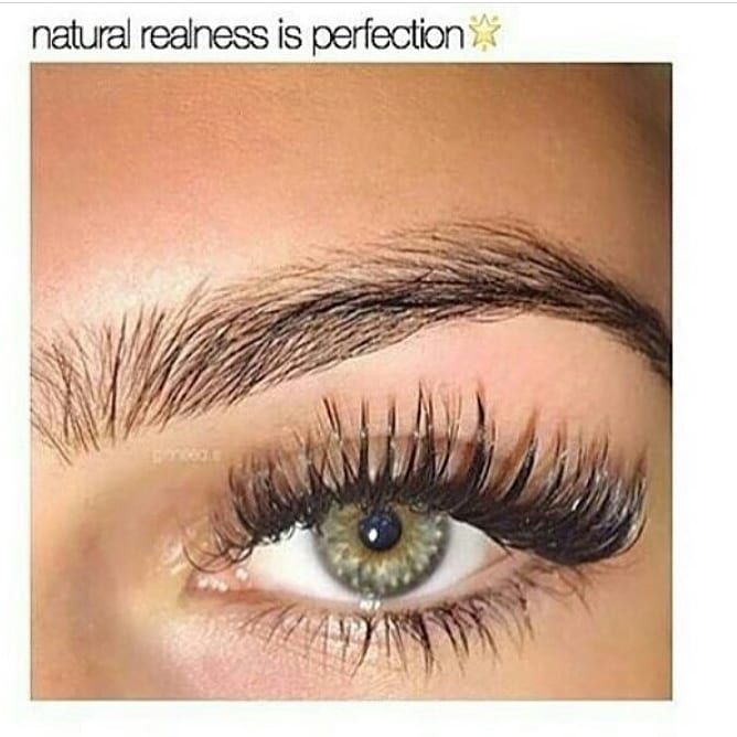 Realza Tus Pestañas Con Las Extensiones De Pestañas Efecto Natural O Efecto Pestañina Makeup Maquillaje Ce Long Eyebrows Longer Eyelashes Naturally Eyebrows