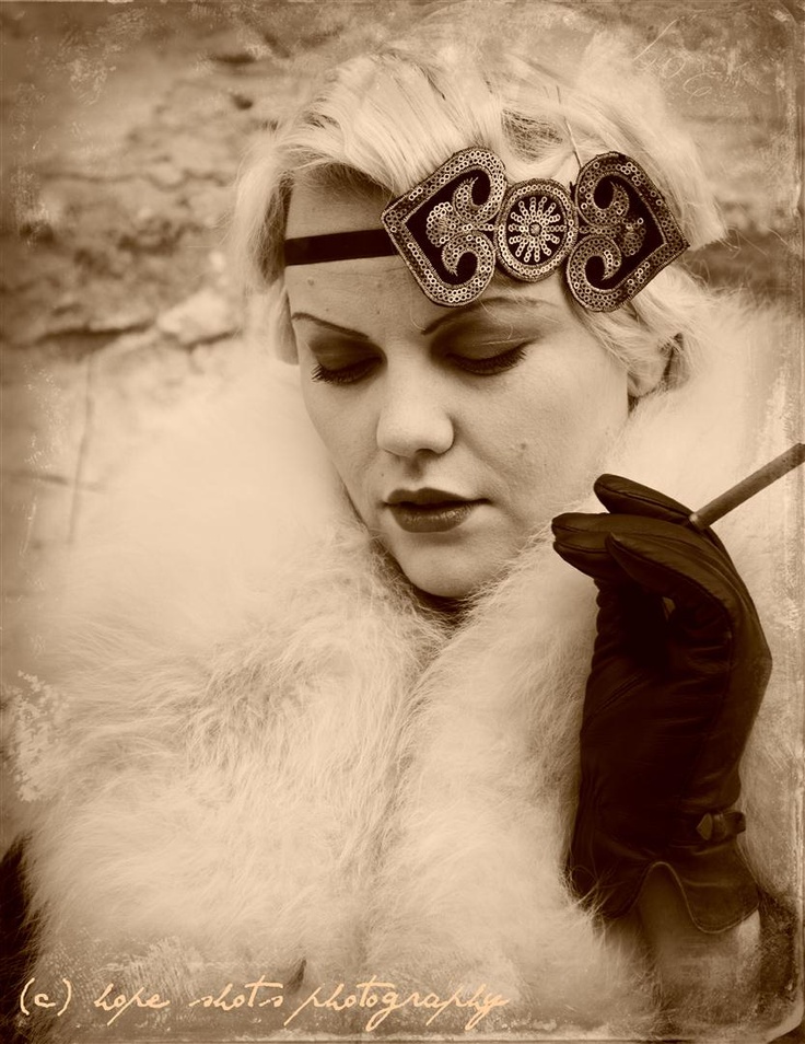 Famous gangster molls