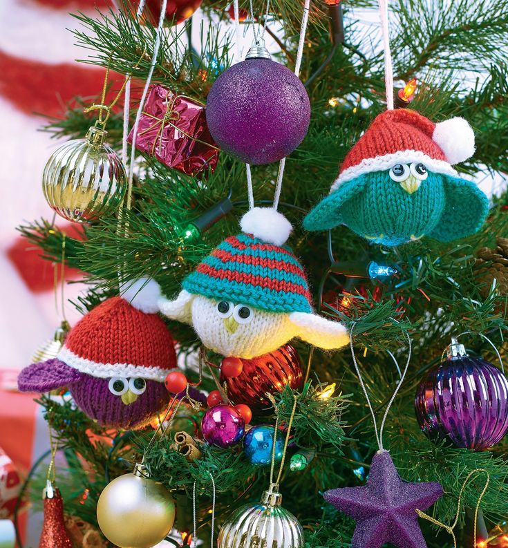 get in the holiday mood with these quick and easy decs free knitting patterns for christmas easy