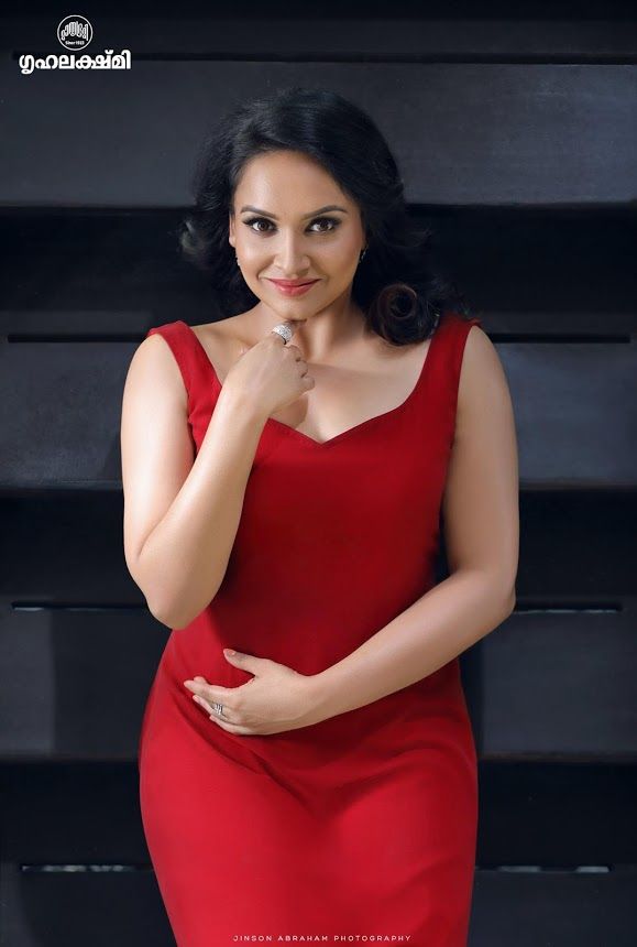 lena malayalam actress hot photos lena malayalam actress hot photos