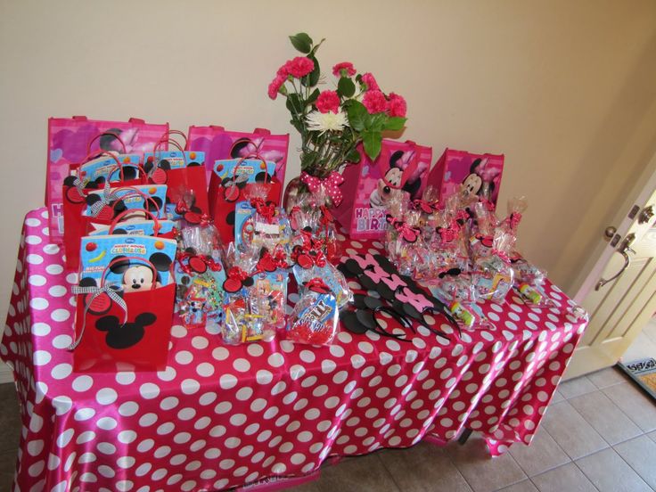 Cake Table Decoration Minnie Mouse Cake Table Decoration Minnie Mouse