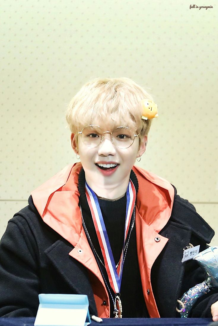lim youngmin match up fansign 180121 cre fall youngmin lim youngmin match up fansign 180121 cre fall youngmin