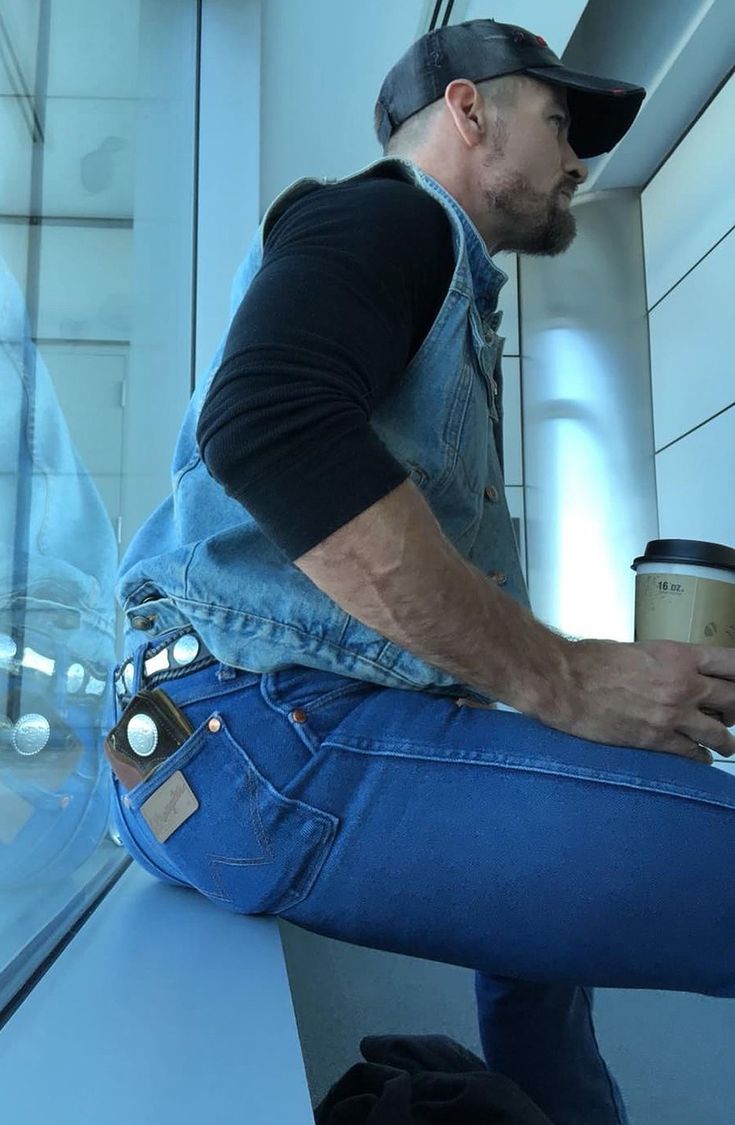 Gay wrangler men pictures Gay miller rumor wentworth