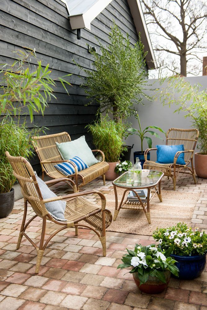 Verwijdering Mos chocola Loungeset Tahiti! Deze set ziet er heel natuurlijk als rotan uit, maar is  gemaakt van aluminium met W… | Decorar jardines pequeños, Como decorar el  jardin, Jardines