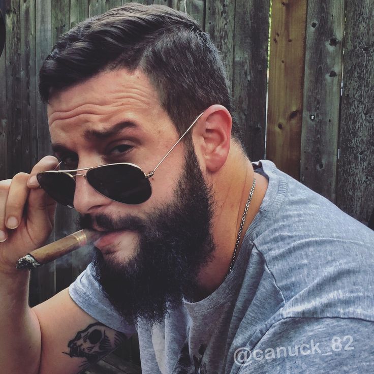 derek jeter gay house from Orlando gay hunk smoking cigars