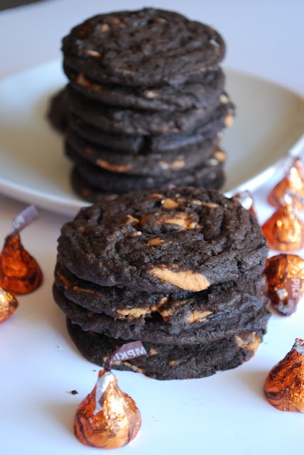 Molten Peanut Butter Caramel Brownie Cakes Molten Peanut Butter Caramel Brownie Cakes