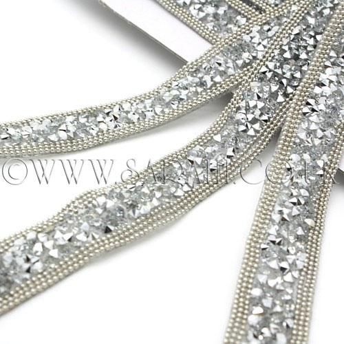 PEARL rhinestone TRIM trimming,edging,EMBELLISHMENT,CRAFT,costume,craft,HOT FIX
