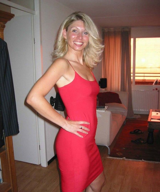 17 Best Milf Images On Pinterest Cat Cougar Dating And