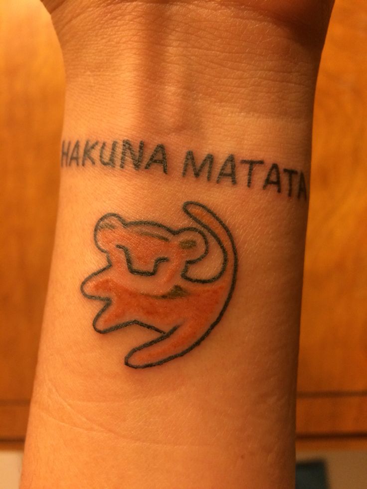 Loving my tattoo. Hakuna Matata it means no worries. Simba remember who