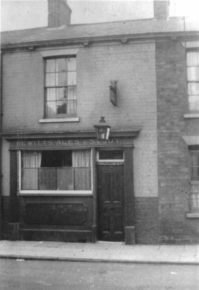 lost pub 630 best grimsby images on retro 2 antique photos and photographs lost pub 630 best grimsby images on retro 2 antique photos and photographs