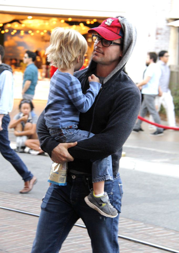 Matt Bomer and Simon Halls | Matt bomer, Matt bomer white collar, Matt