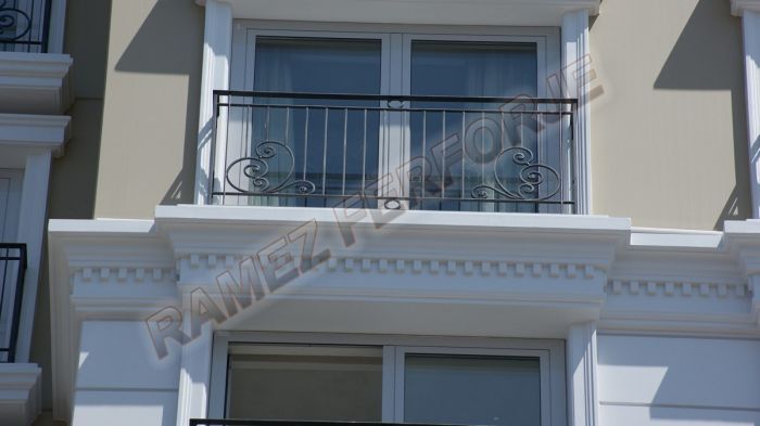 Ferforje Balkon Korkulugu Modeli El Isciligi Fransiz Balkon French Balcony Wrought Iron Balcony Www Ramezferforje Com Tr Korkuluklar Balkon Demir Ferforje Balkon Korkulugu Modeli El Isciligi Fransiz Balkon French Balcony Wrought Iron Balcony Www Ramezferforje Com Tr Korkuluklar Balkon Demir