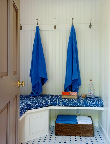 Best 25+ Pool changing rooms ideas on Pinterest | Pool shower ... Best 25+ Pool changing rooms ideas on Pinterest | Pool shower ...
