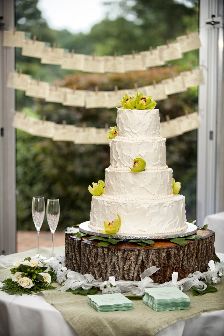 Tree Trunk Cake Stand And Shabby Chic Wedding Very Rustic Tree Trunk Cake Stand And Shabby Chic Wedding Very Rustic