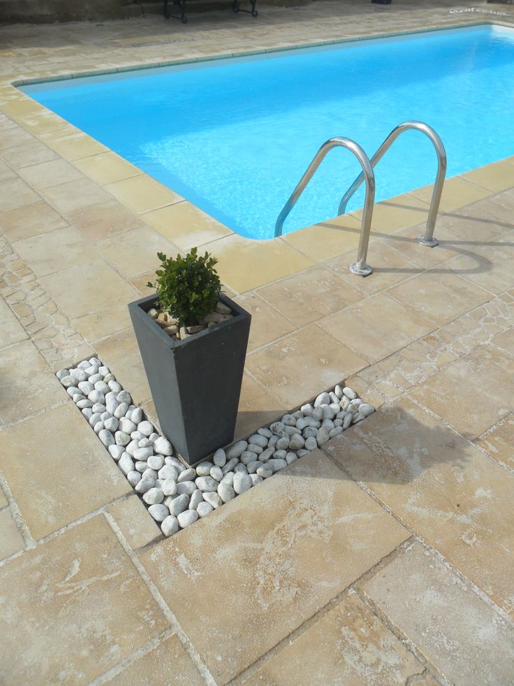 32 best Piscines images on Pinterest Paving slabs, Swimming pools - revetement piscine pierre naturelle 32 best Piscines images on Pinterest Paving slabs, Swimming pools - revetement piscine pierre naturelle
