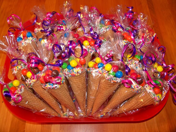 Best 20 Candy Party Favors Ideas On Pinterest Birthday Candy Cone Party Favors I Dipped The Rims Of Sugar Cones In White Chocolate And