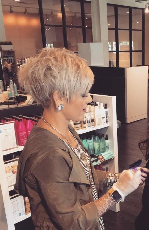 Pixie Hair Cut Is Your H Style Tunsori Trasnite Thin Hair