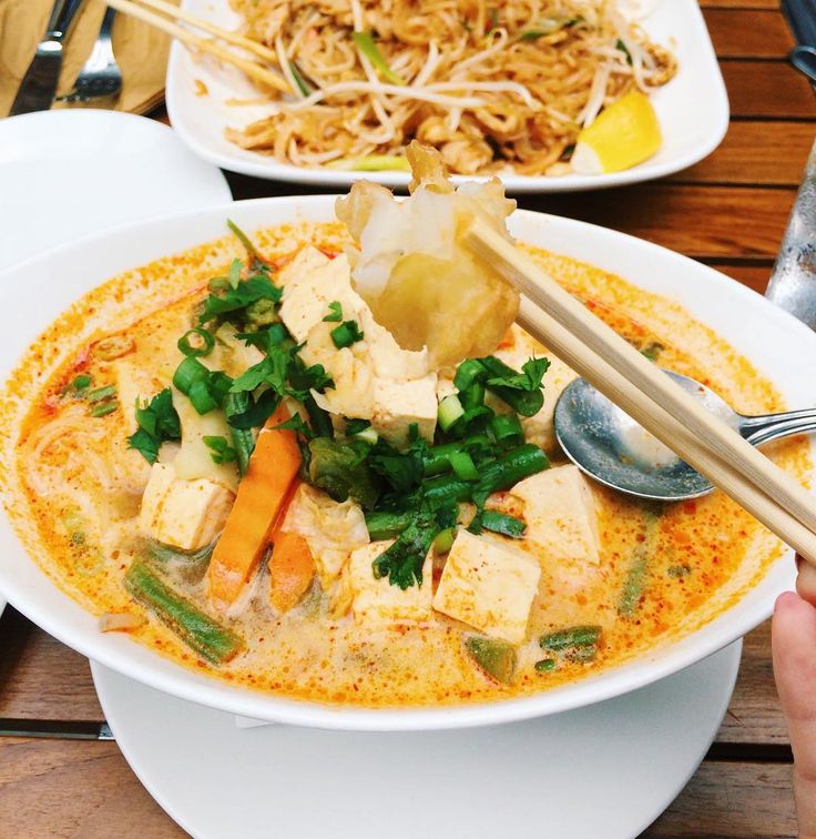 Tom yum seafood with vermicelli soup recipes Tom yum seafood with vermicelli soup recipes
