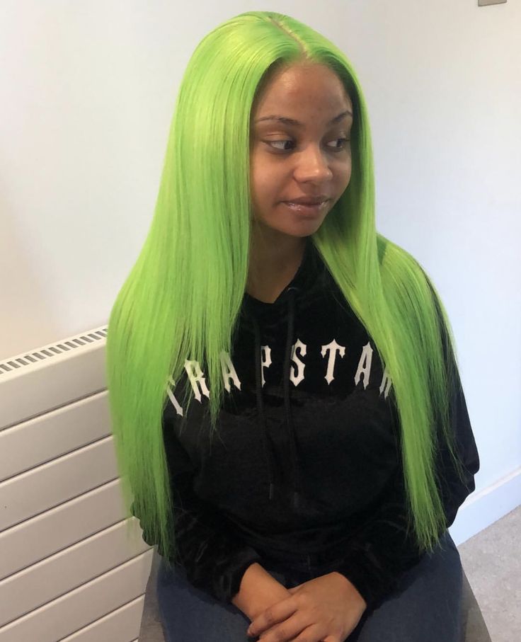 Pin By ๐ฎ๐ฝ๐๐ฎ๐๐ข๐๐๐๐พ๐๐๐ ๐ On D Y E D H A I R Hair Styles Green Hair Girl Green Hair