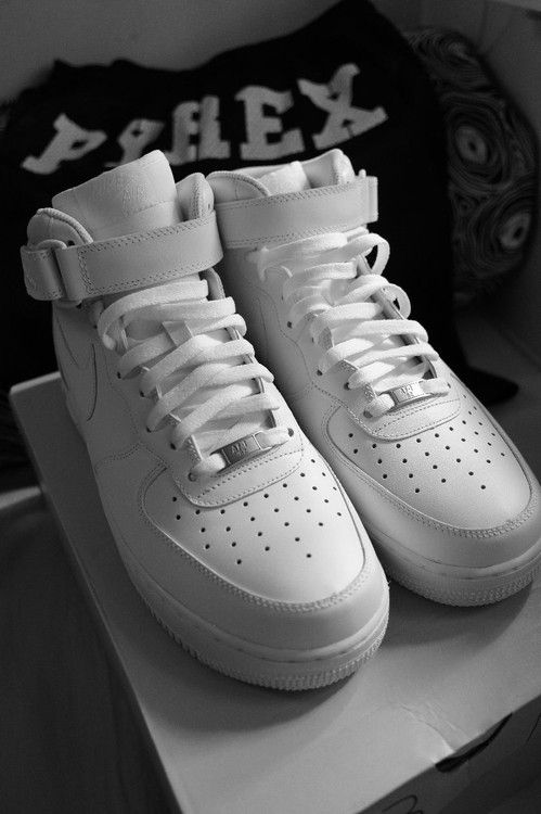 girl high top air force ones