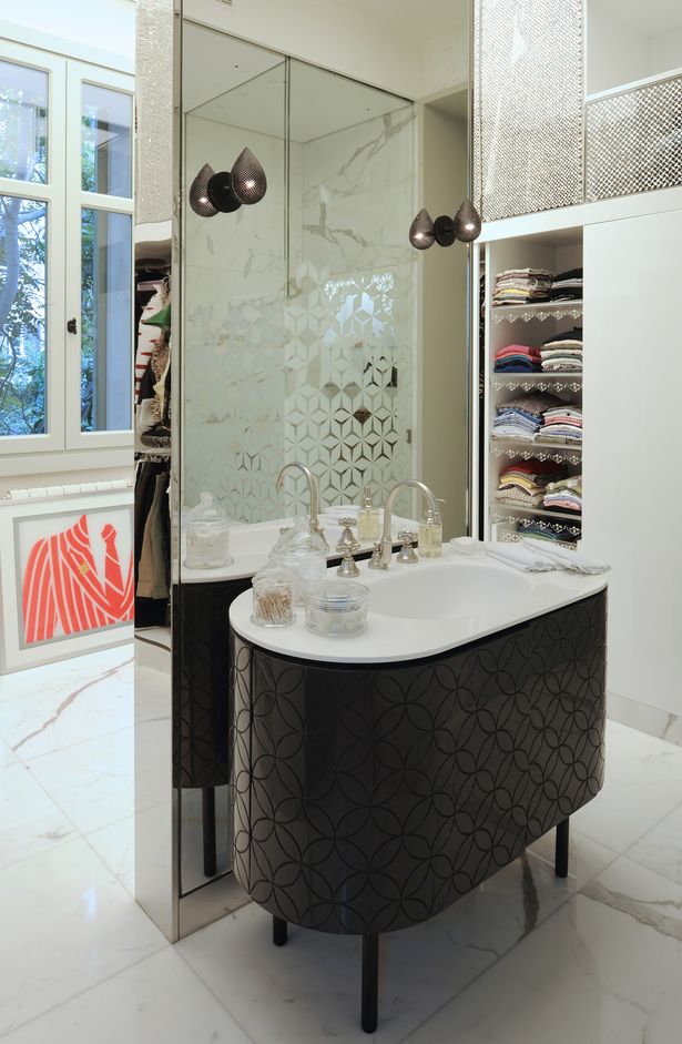 bathroom white marble and vanity n residence in sursock by raed abillama - Bathroom Cabinets Beirut Lebanon bathroom white marble and vanity n residence in sursock by raed abillama - Bathroom Cabinets Beirut Lebanon