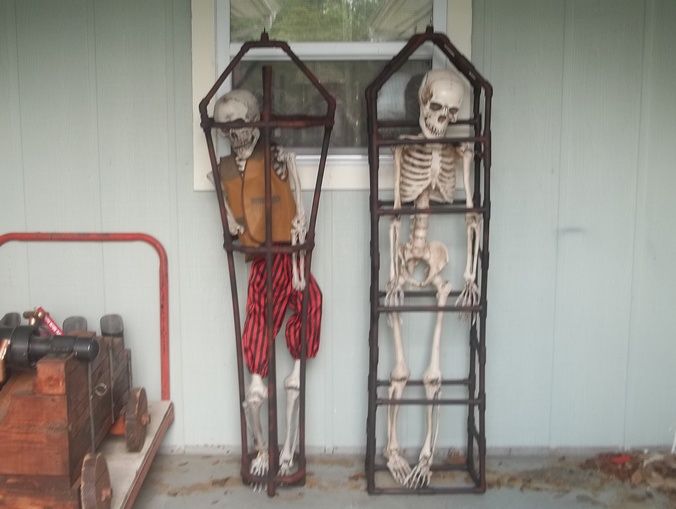 013 skeleton inside and next to the first one i made both made from 1 pirate halloweenhalloween - Pirate Halloween Decorations 013 skeleton inside and next to the first one i made both made from 1 pirate halloweenhalloween - Pirate Halloween Decorations