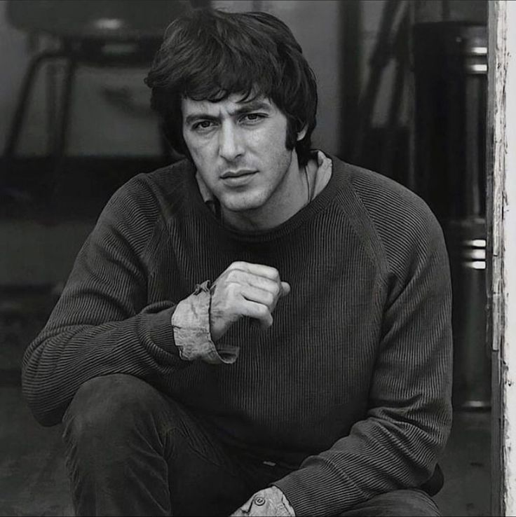 AL PACINO HOO-AH! on Instagram: “Hello 👋 #alpacino” | Al pacino, Young