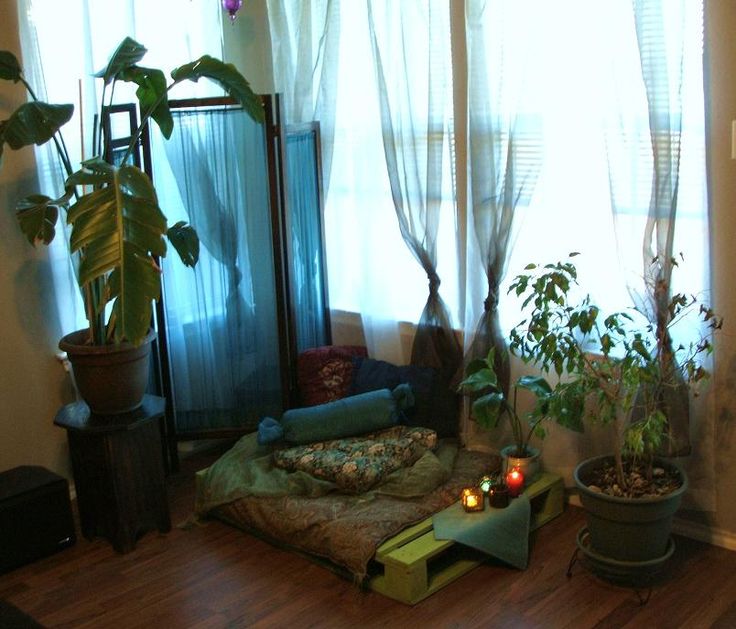 347 Best Altars Sacred Es Images On Pinterest Altar Meditation Corner