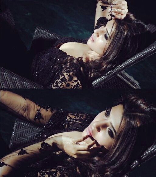 Samantha S fingering hot