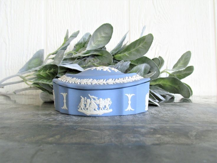 Wedgewood Covered Trinket Dish