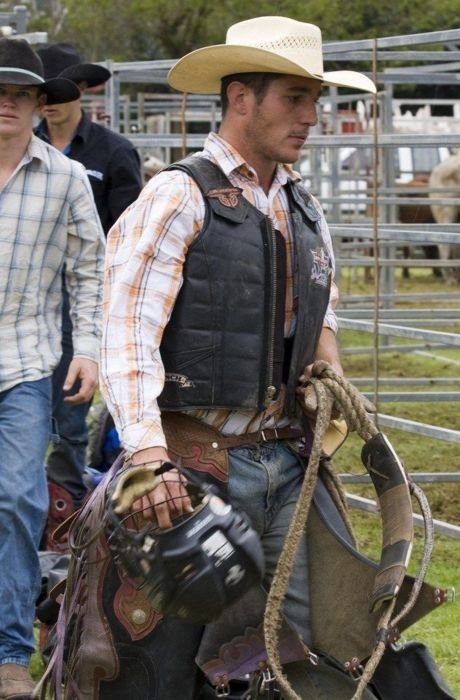 Cowgirls amateur rodeo Cowgirls amateur rodeo interesting