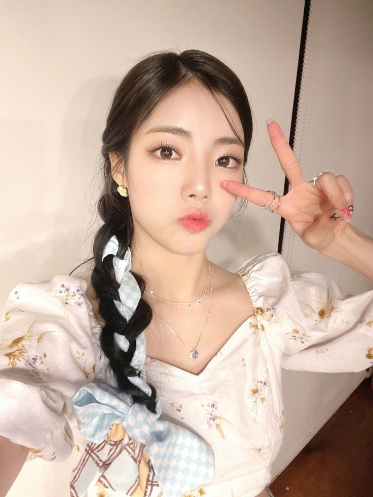 purple kiss na goeun geekyland era in 2022 | Purple, Kpop girls, Kpop