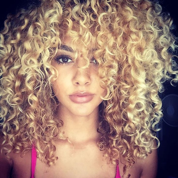 Instagram photo by @goldennn_xo * Oct 12, 2015 at 11:04pm UTC Curly hair st...