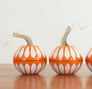 mid century modern pumpkins