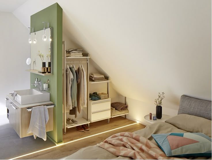 Die besten 25+ Schlafzimmer dachschräge Ideen nur auf Pinterest ... Begehbarer kleiderschrank spitzboden
Begehbarer kleiderschrank spitzboden
Die besten 25+ Schlafzimmer dachschräge Ideen nur auf Pinterest ...