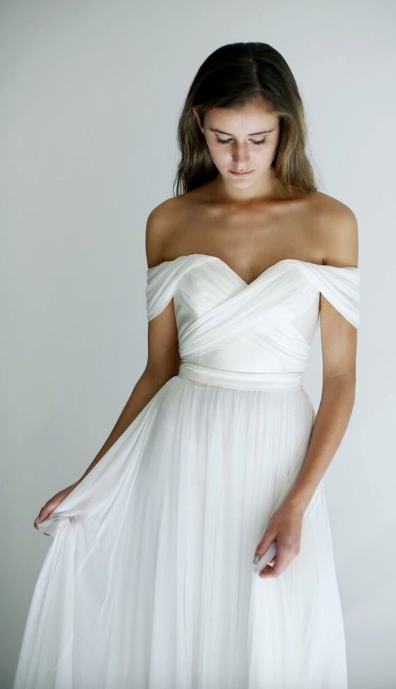Einfaches Hochzeitskleid. Lass den zukünftigen Ehemann aus, für die jetzige Ze… – brautkleid schlicht Einfaches Hochzeitskleid. Lass den zukünftigen Ehemann aus, für die jetzige Ze… – brautkleid schlicht