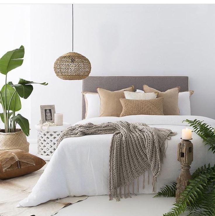 99+ moderne und elegante weiße Hauptschlafzimmer-Dekorationsideen - #Elegante #...