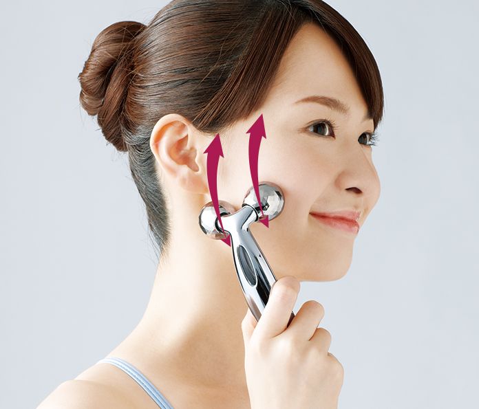 リファカラットフェイスの使い方 refa carat face refa リファ 公式ブランドサイト リファ リファカラット 目の下