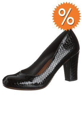 Guess Shane High Heels Color: Black Guess Shane High Heels Color: Black