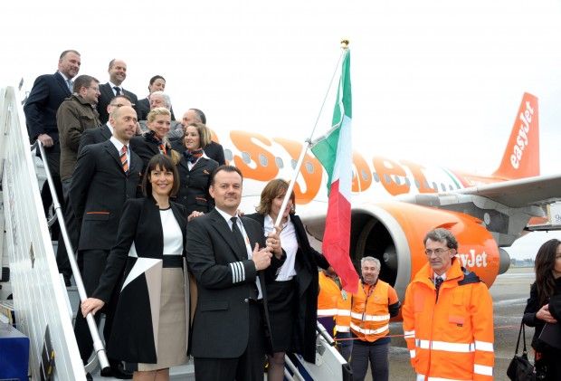 First Easyjet Flight Milan Roma Ends Alitalia Monopoly Foto Milano Fiumicino