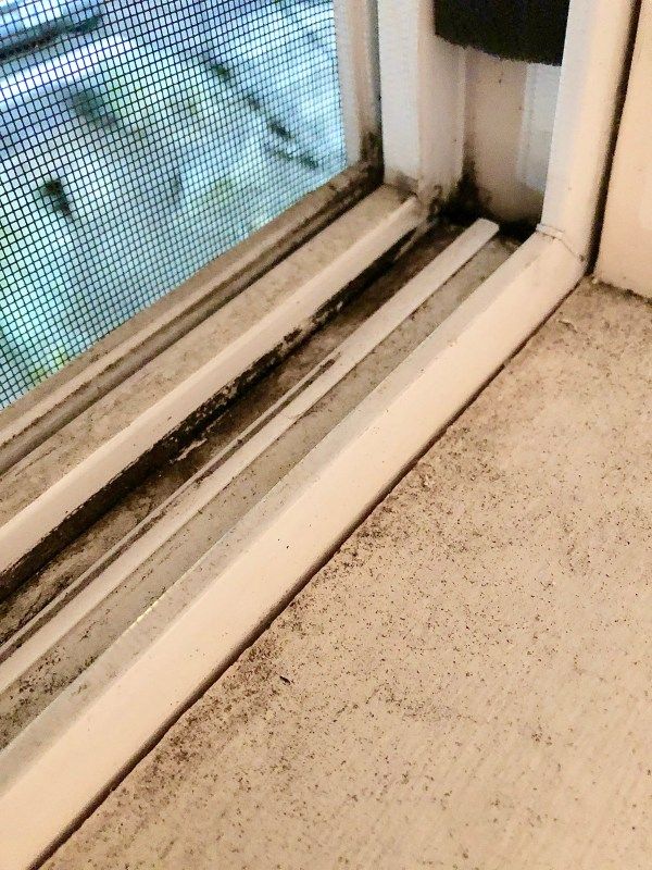 Window Track Deep Cleaning 20 Mins To A Cleaner Window With Images Cleaning Blinds Window Cleaner