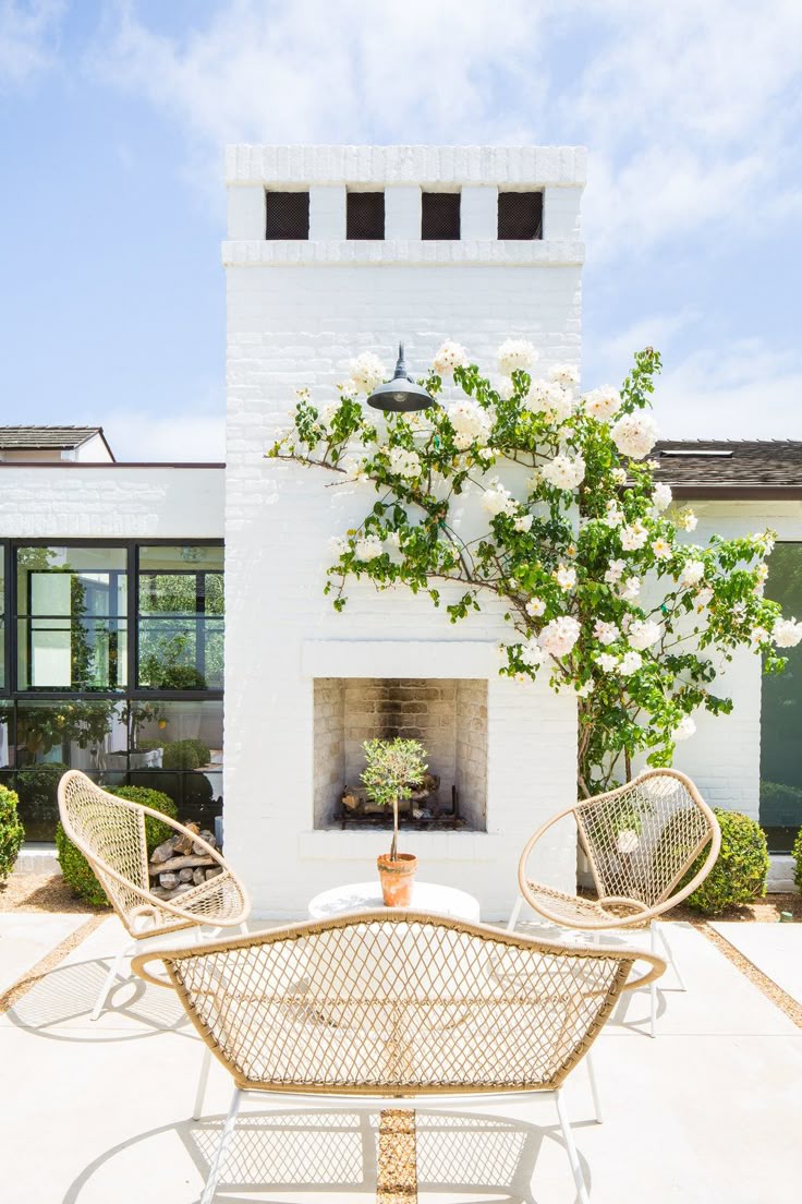 Here is some of my favorite inspiration for outdoor spaces with a modern farmhou...