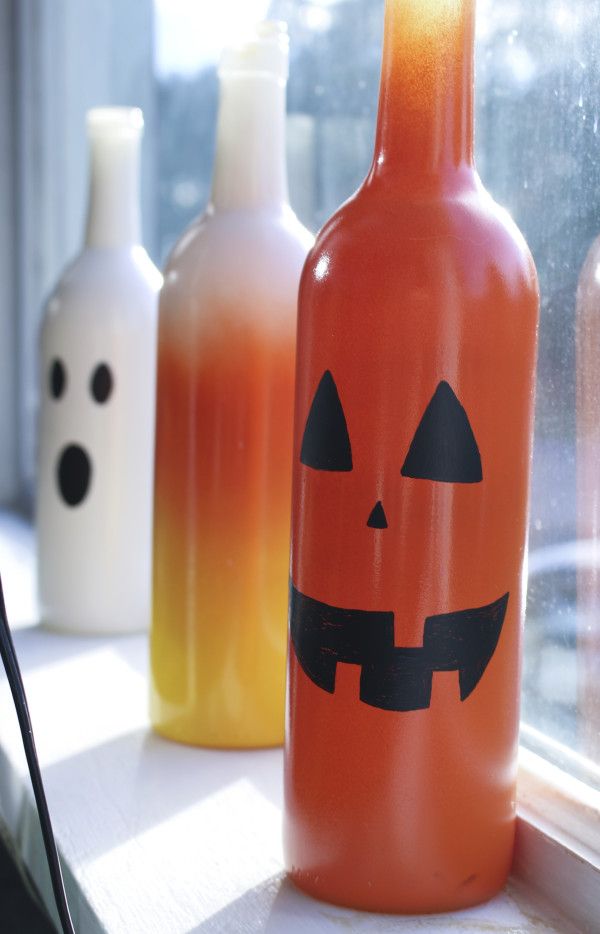 halloween painted wine bottle decorations